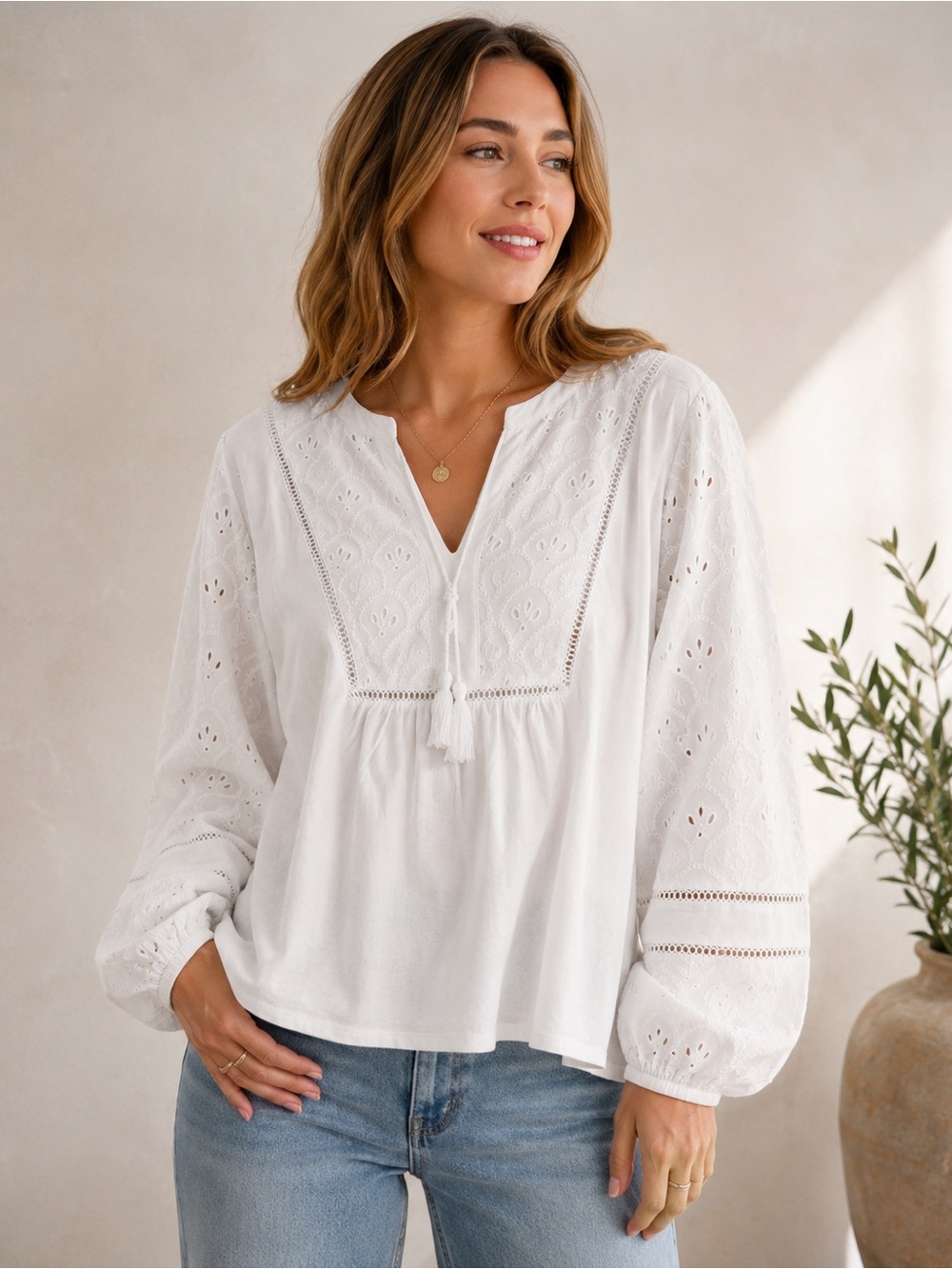 Style & Co White Eyelet Embroidered Split Neck Boho Peasant Top Medium